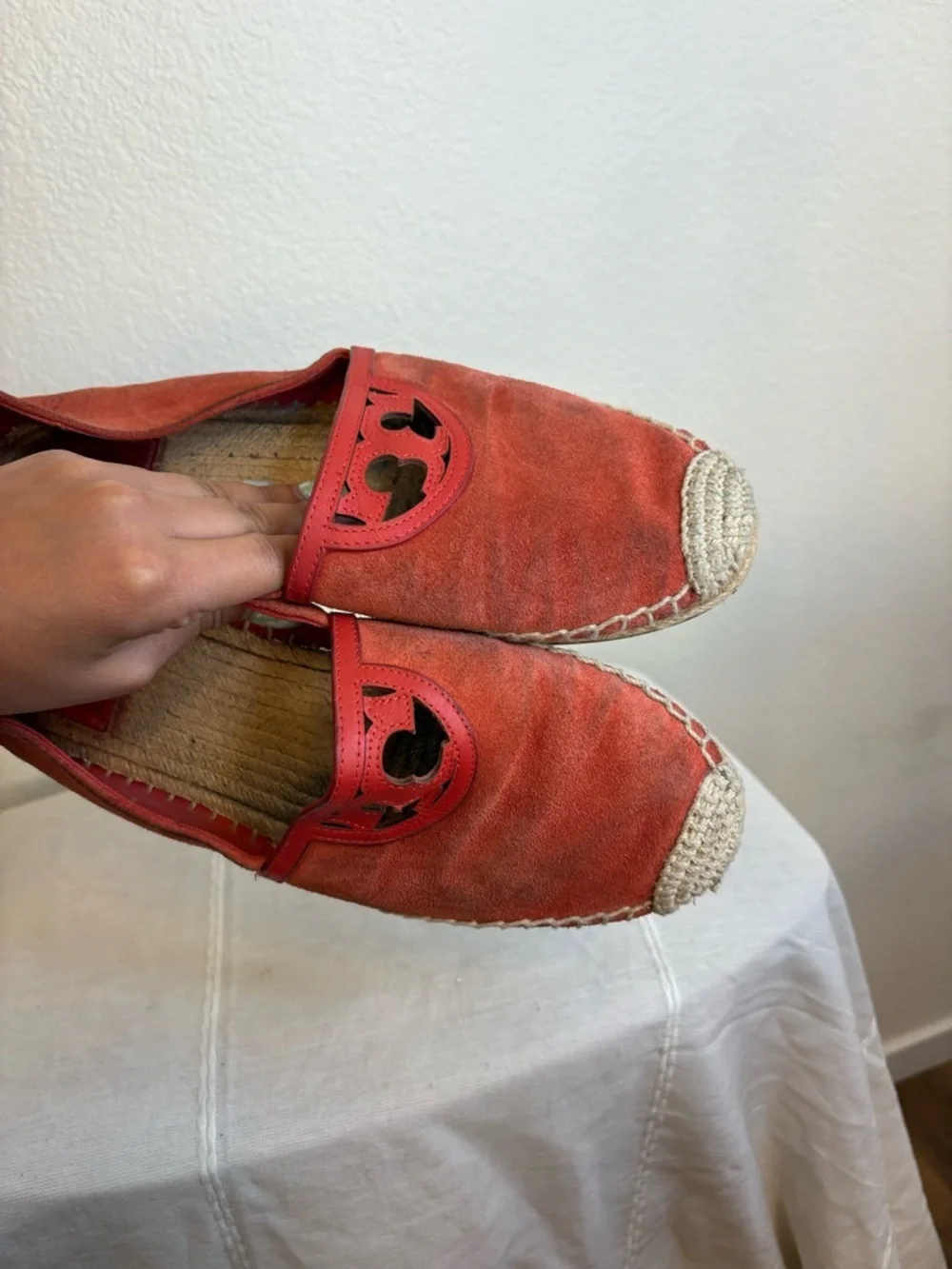 TORY BURCH LONNIE LOGO ESPADRILLES, SIZE 9